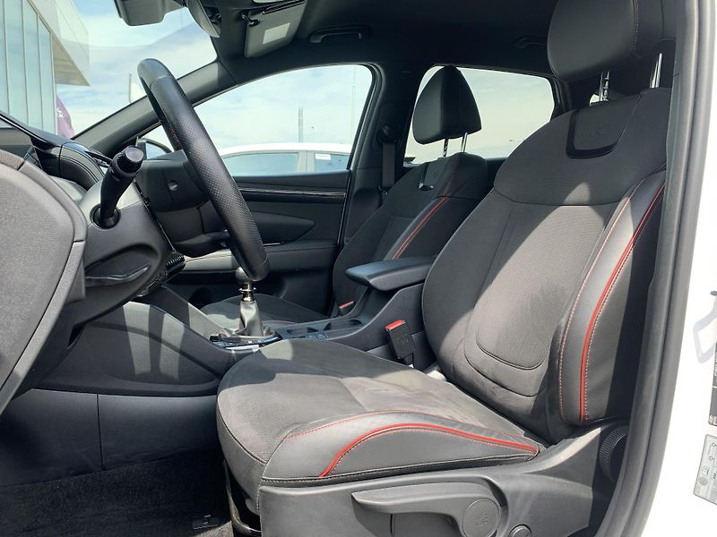 Hyundai Tucson N-LINE 1,6 T-GDi 110kW - fotka 17 z 34