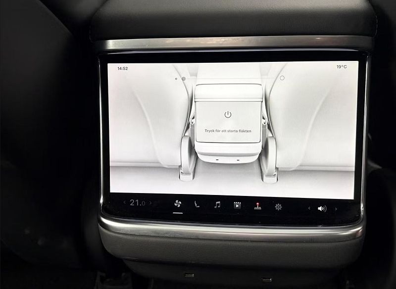 Tesla Model S LR AWD Vzduch Pano Tažné Kam - fotka 15 z 19