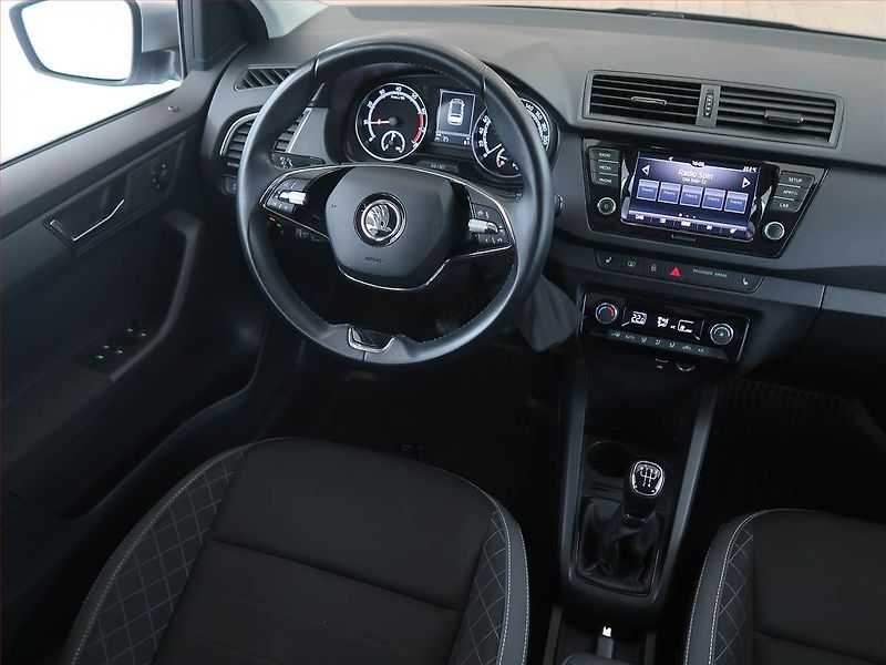 Škoda Fabia (2022) 1.0 TSI, ČR,1.maj, Serv.kniha - fotka 7 z 12