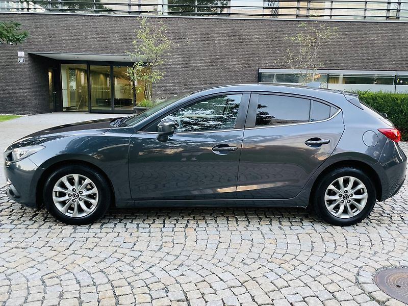 Mazda 3 2.0i MAN VÝHŘEV SENZORY HEADUP - fotka 15 z 41