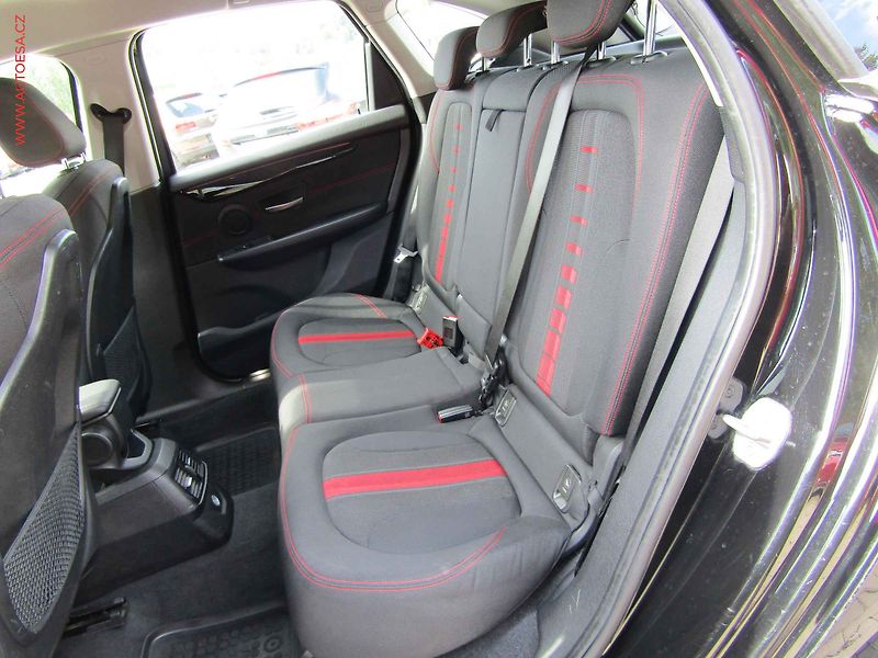 BMW Řada 2 (2015) 2.0D, 1.maj, autoAC - fotka 10 z 18