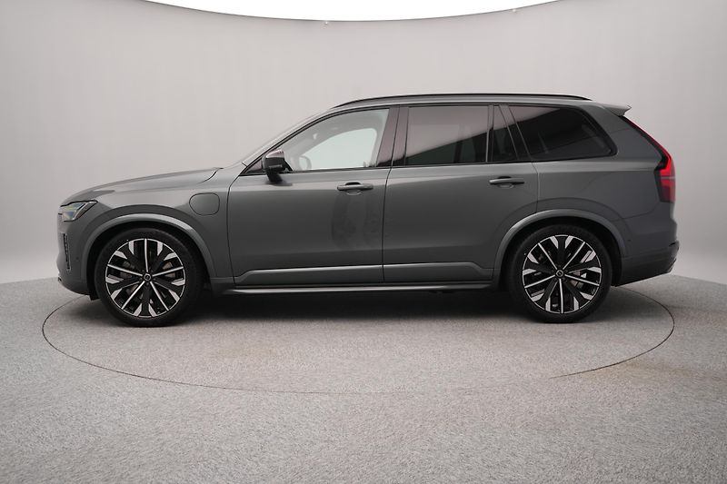 Volvo XC90 (2026) T8 AWD RECHARGE DARK PLUS 7m - fotka 9 z 25