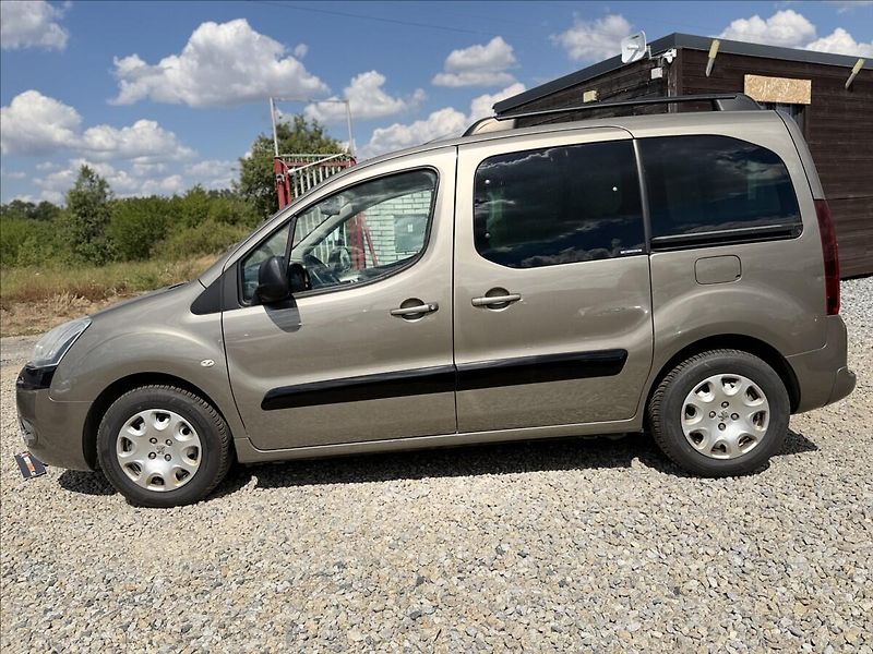 Citroën Berlingo 1,6 AUTOMAT, NOVÉ PNEU - fotka 8 z 23