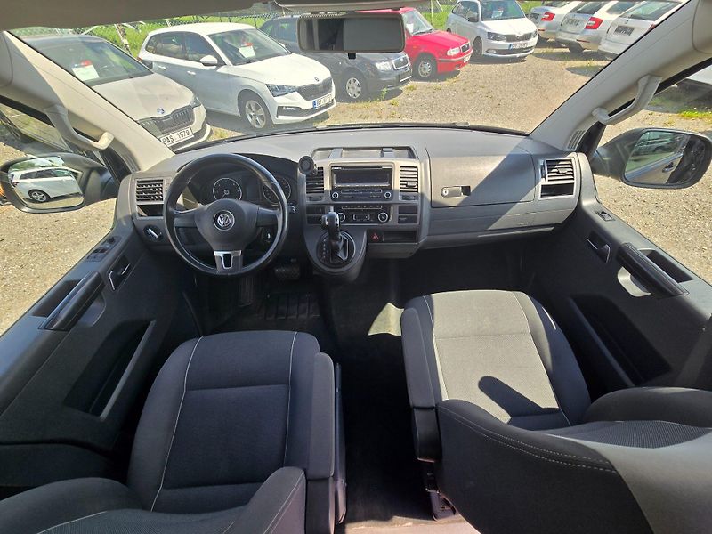 Volkswagen Multivan (2014) 2.0 TDi 103KW DSG pravidelný s - fotka 12 z 21