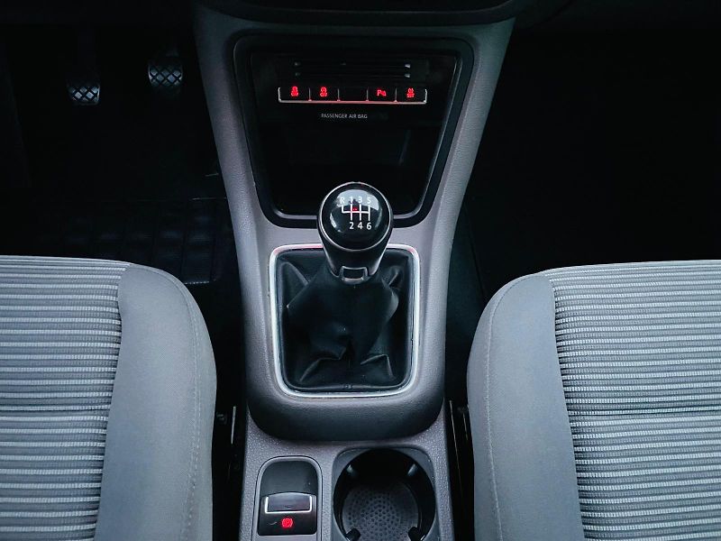 Seat Alhambra 2.0TDI MANUÁL 7MÍST SERVISKA - fotka 41 z 50