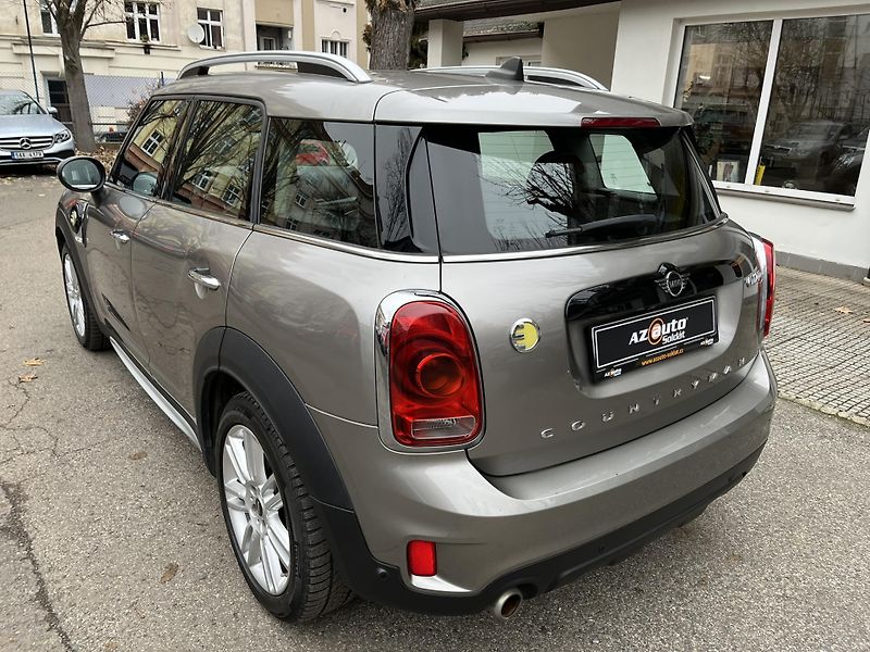 Mini Countryman (2019) COOPER SE ALL4 - fotka 13 z 37