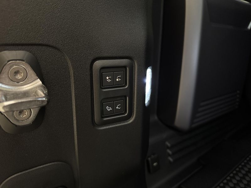 Land Rover Defender OCTA P635  - fotka 74 z 75