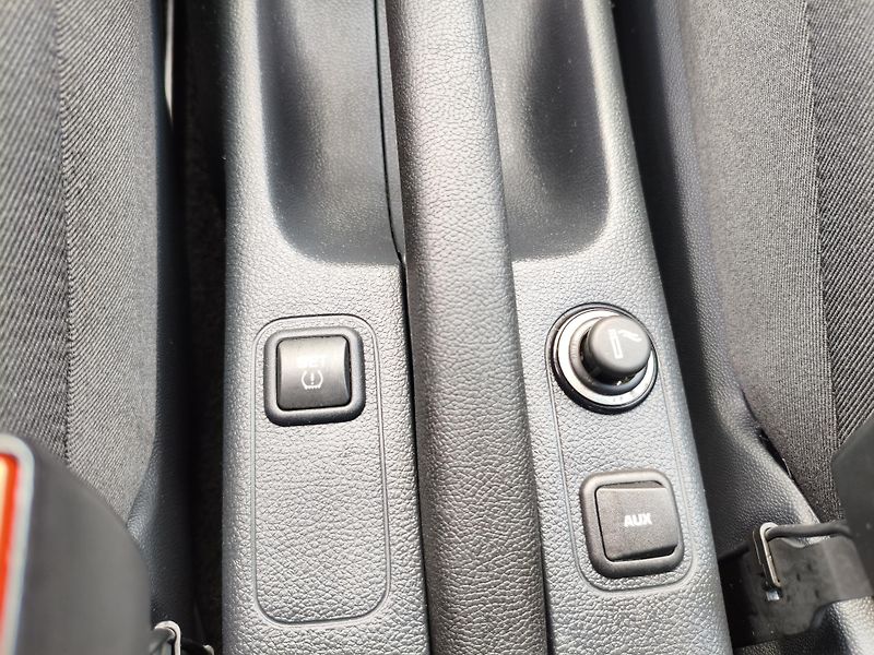 Škoda Fabia (2013) 1,2 TSI Style combi - fotka 25 z 32