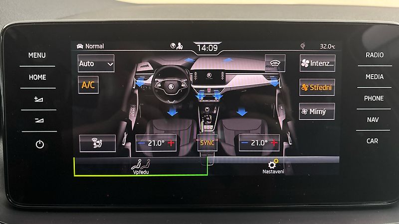 Škoda Scala 1.5 TSI DSG Style - fotka 31 z 34