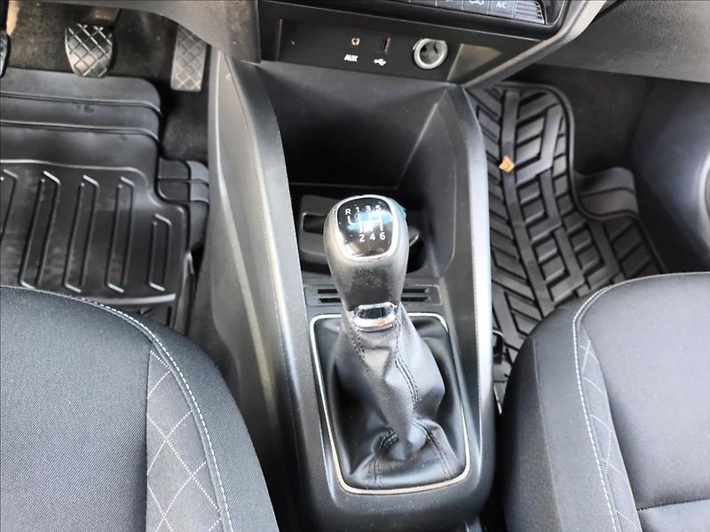 Škoda Fabia 1,2 TSI,81KW,SERVIS,KOLA,VÝHŘE - fotka 14 z 47