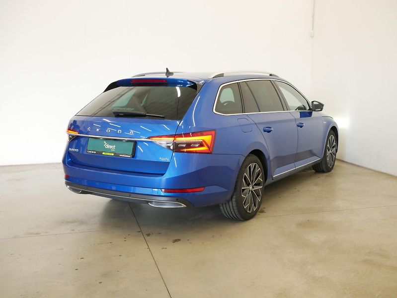Škoda Superb - fotka 2 z 6