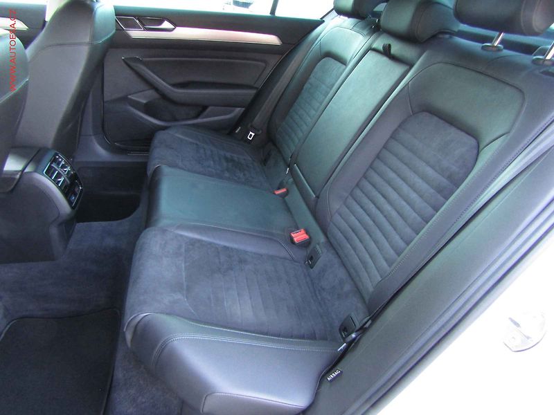 Volkswagen Passat (2018) 2.0TDi, 2.maj,ČR, R-Line, DSG - fotka 10 z 20