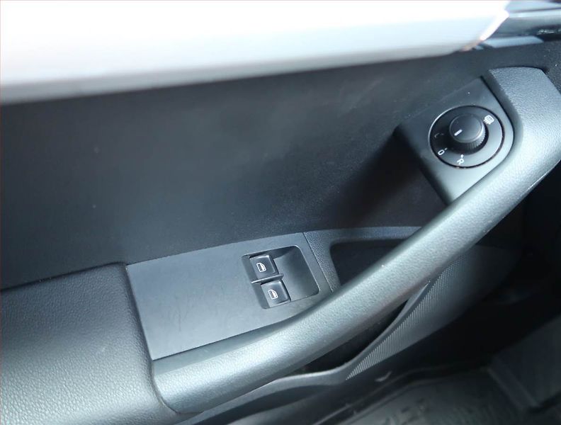 Škoda Octavia (2013) 1.6 TDI, Tempomat - fotka 15 z 15