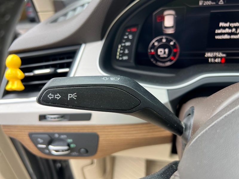 Audi Q7 (2015) 3.0TDI 200kW TAŽNÝ DPH CZ  - fotka 27 z 29