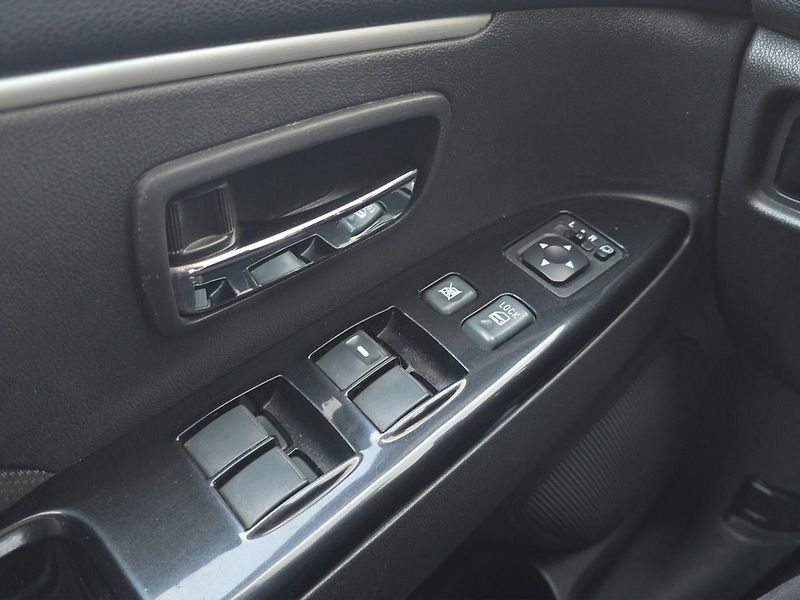 Citroën C4 Aircross (2012) 1.8 HDi 110kw, ČR, vyhřev sed. - fotka 16 z 25