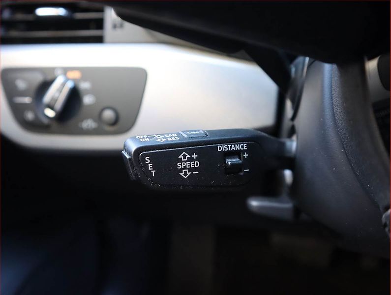 Audi A4 (2018) S-Line 2.0 TDI, Automat, Navi - fotka 18 z 22