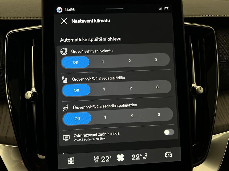 Volvo XC90 T8 AWD RECHARGE ULTRA BRIGHT - fotka 36 z 51