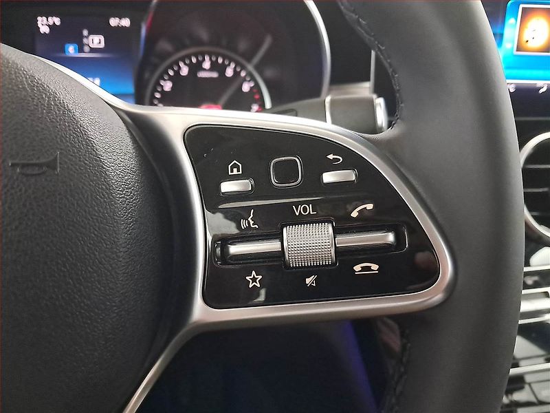 Mercedes-Benz Třídy C (2020) C 180, Automat, Serv.kniha - fotka 19 z 21