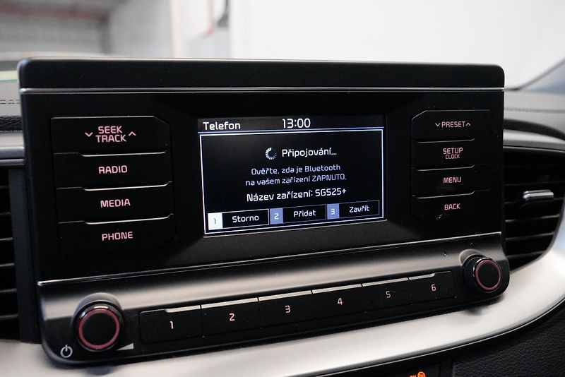 Kia Ceed - fotka 19 z 25