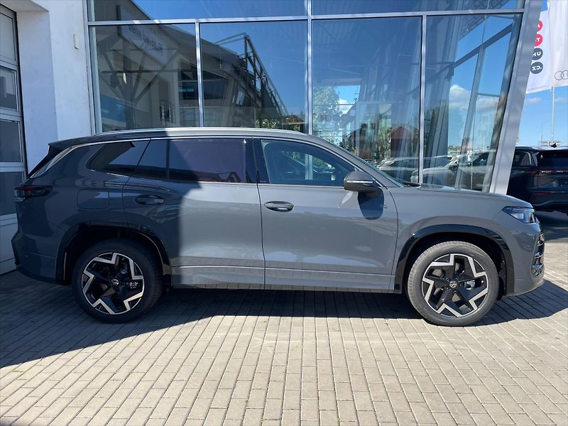 Volkswagen Tayron (2025) 1,5 TSI 150kW eHybrid  R-Line - fotka 4 z 18