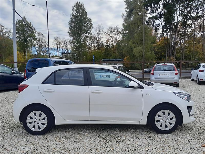 Kia Rio 1,2i 61kW - fotka 8 z 44