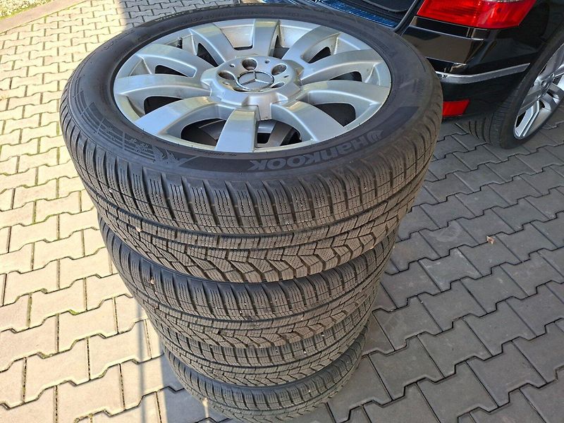 Mercedes-Benz GLK (2009) 320CDI 165kW 4MATIC -NOVÉ V ČR - fotka 31 z 33