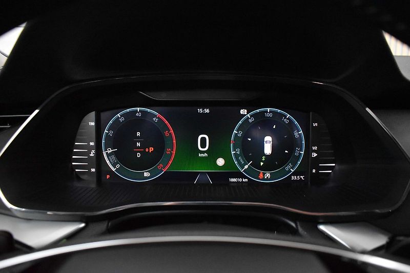 Škoda Octavia 2.0 TDI DSG*ACC*BLIS*CARPLAY* - fotka 17 z 37