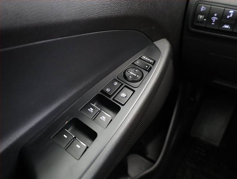 Hyundai Tucson (2019) Style 2.0 CRDi, 4X4, Automat - fotka 15 z 20