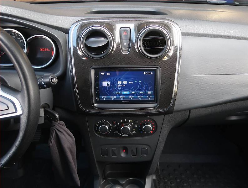Dacia Logan (2017) 1.0 SCe, Serv.kniha - fotka 12 z 15