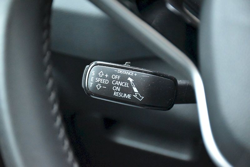 Škoda Karoq (2025) Top Selection 2.0 TDI 110kW 4x - fotka 34 z 34