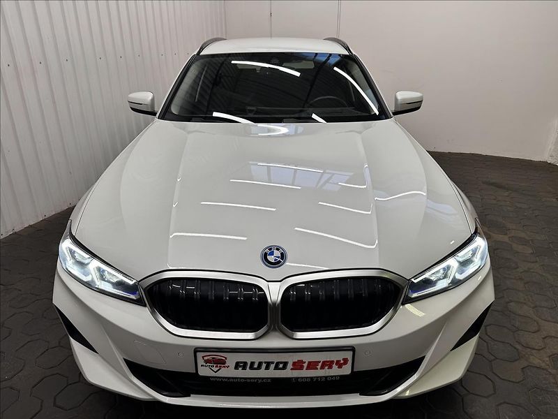BMW Řada 3 330E 215kW XDRIVE TAŽNÉ 2XALU - fotka 13 z 50