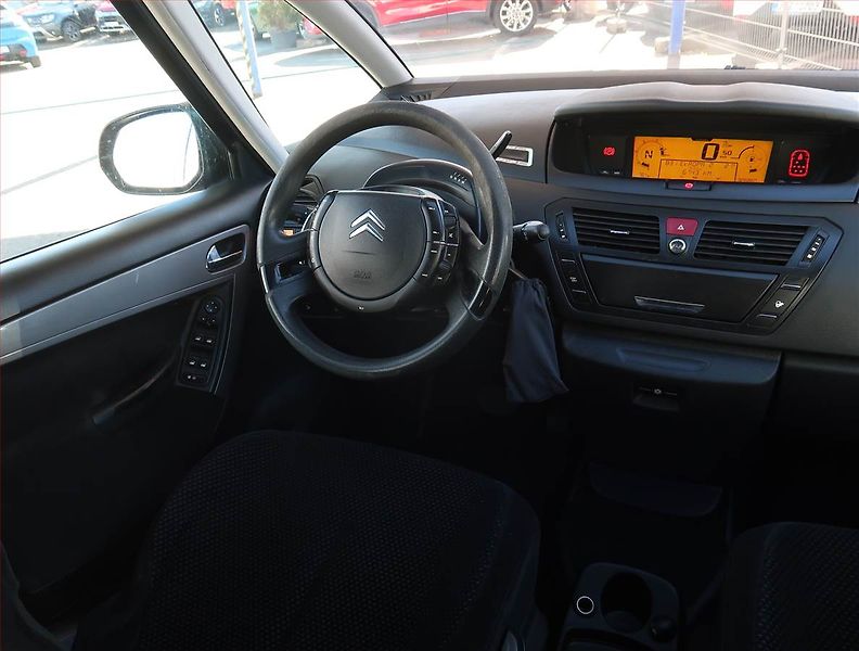 Citroën C4 Picasso (2008) 2.0 HDi 135, Automat, 7 míst - fotka 7 z 19