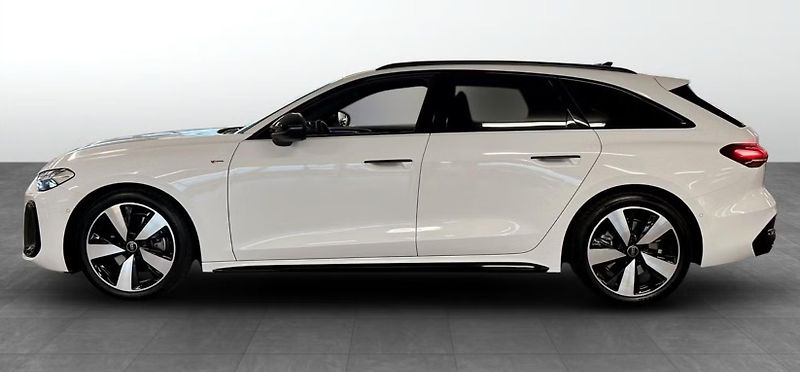 Audi A5 Avant 2.0 TDI Q S-Line Ambient - fotka 3 z 19