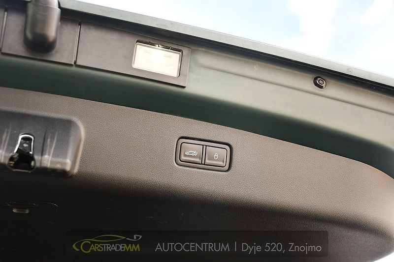 Genesis GV70 2.2CRDi AWD SPORT LINE - fotka 50 z 57