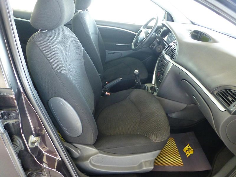 Citroën C5 (2008) 1,6HDI-80KW***DIGIKLIMA***ALU - fotka 21 z 28
