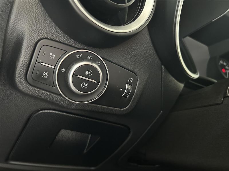 Alfa Romeo Stelvio 2,2   JTD 132kW,AUTOMAT,SERVIS - fotka 11 z 30