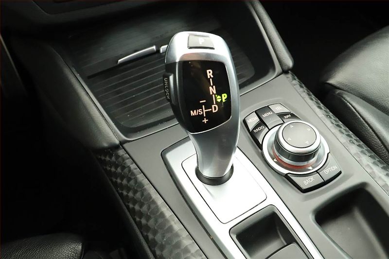 BMW X6 (2013) M Paket xDrive30d, 4X4 - fotka 13 z 15