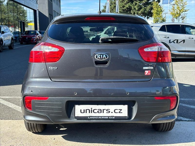 Kia Rio 1,2 CVVT  Comfort - ČR - fotka 5 z 25