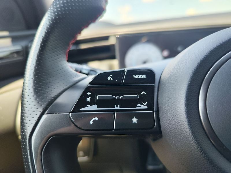Hyundai Tucson 1.6 T-GDi/110kW N-Line - fotka 29 z 37