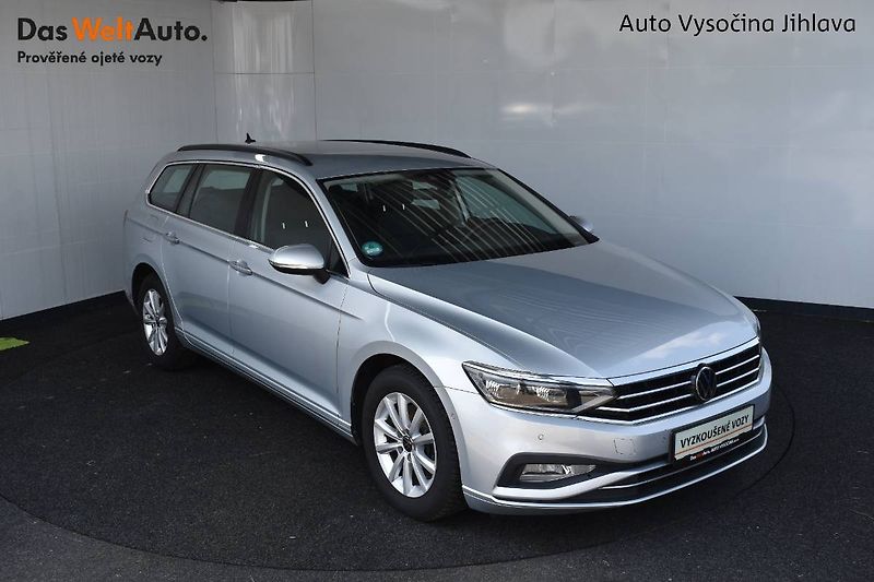 Volkswagen Passat Variant (2023) 2.0TDI 110kW DSG, LED, tažné - fotka 8 z 23