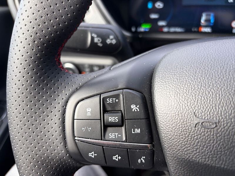 Ford Kuga HEV ST Line X CZ TOP Výbava zá - fotka 17 z 19