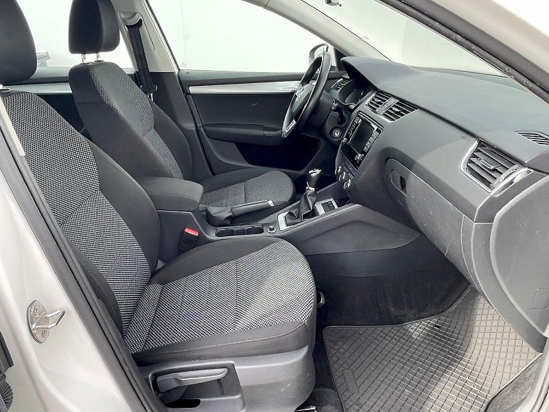 Škoda Octavia (2016) Combi 1,6 TDI / 81 kW Ambition - fotka 10 z 30