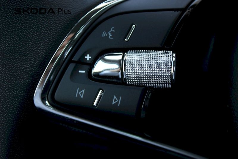 Škoda Octavia (2023) 1.5 TSI 110 kW Ambition - fotka 12 z 25