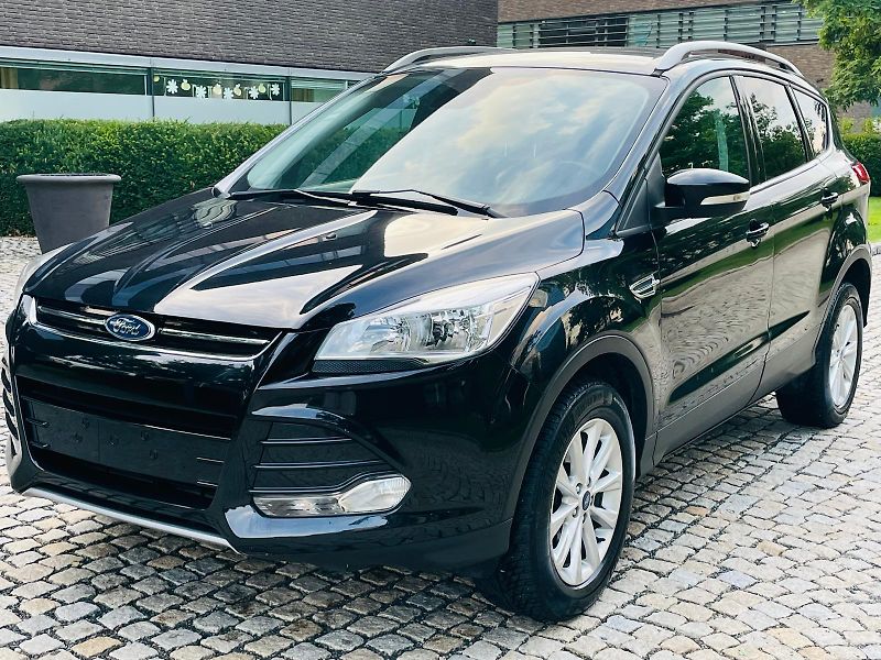 Ford Kuga 2.0TDCi 4x4 MAN TAŽNÉ SERVISKA - fotka 3 z 47