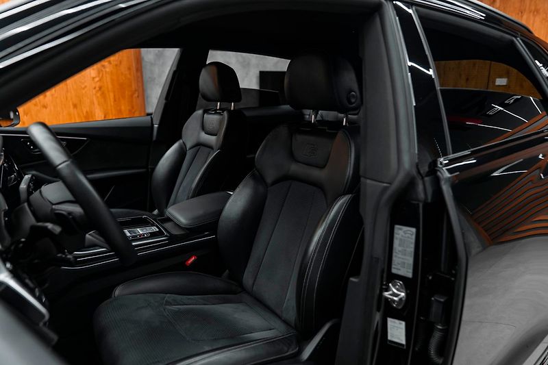 Audi Q8 - fotka 6 z 22