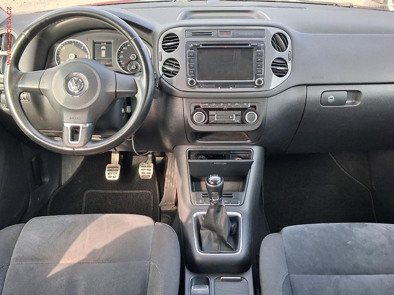Volkswagen Tiguan (2011) 2.0 TDi 4x4, AC, tempo - fotka 8 z 19