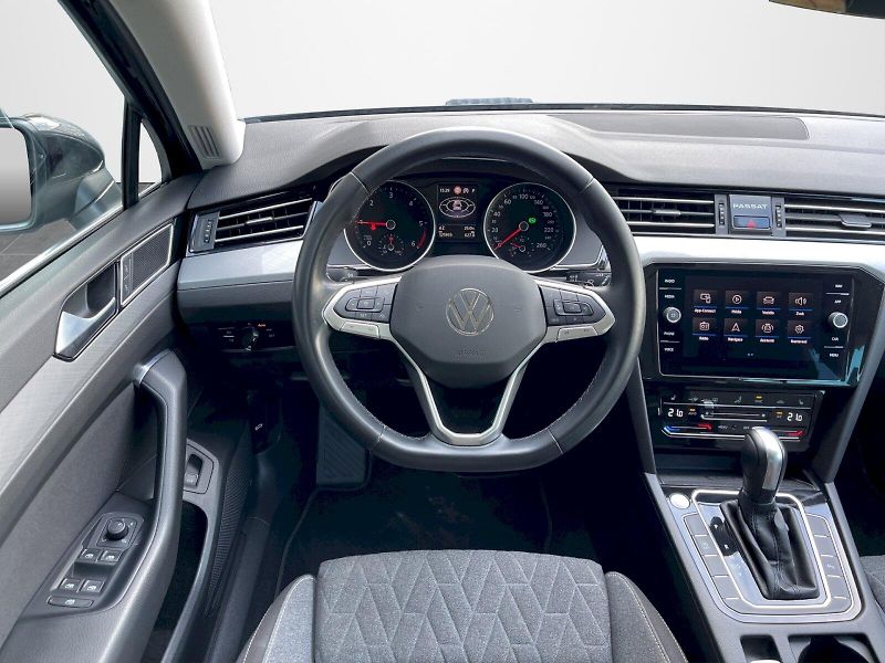 Volkswagen Passat (2023) 2.0 TDI 110kW DSG Business - fotka 6 z 32