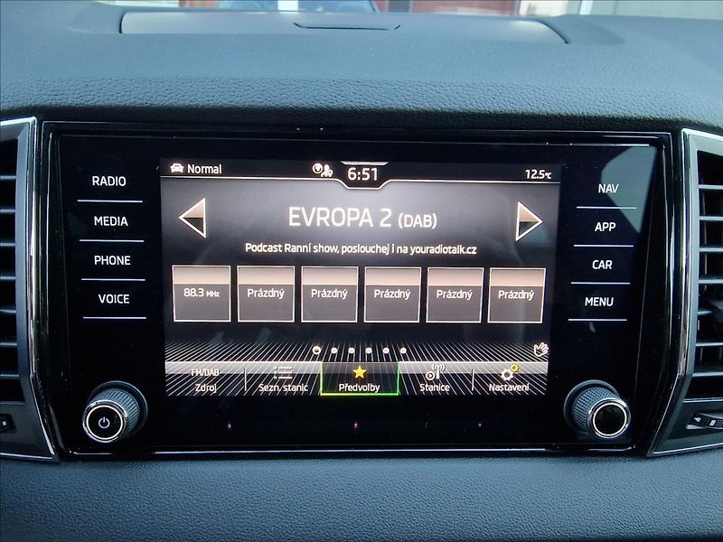 Škoda Karoq 2.0TDI Style, původ ČR,1.Maj. - fotka 33 z 50