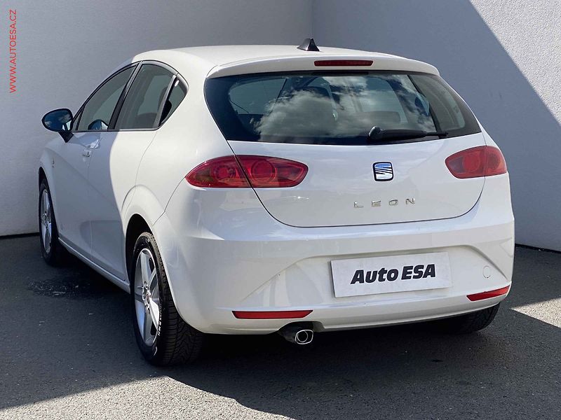 Seat Leon (2011) 1.2TSi, ČR, AC, temp, STK2/28 - fotka 6 z 16