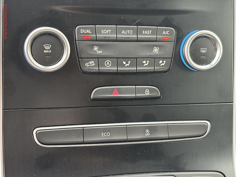 Renault Scénic (2018) 1.3TCe, LED, panorama - fotka 17 z 20